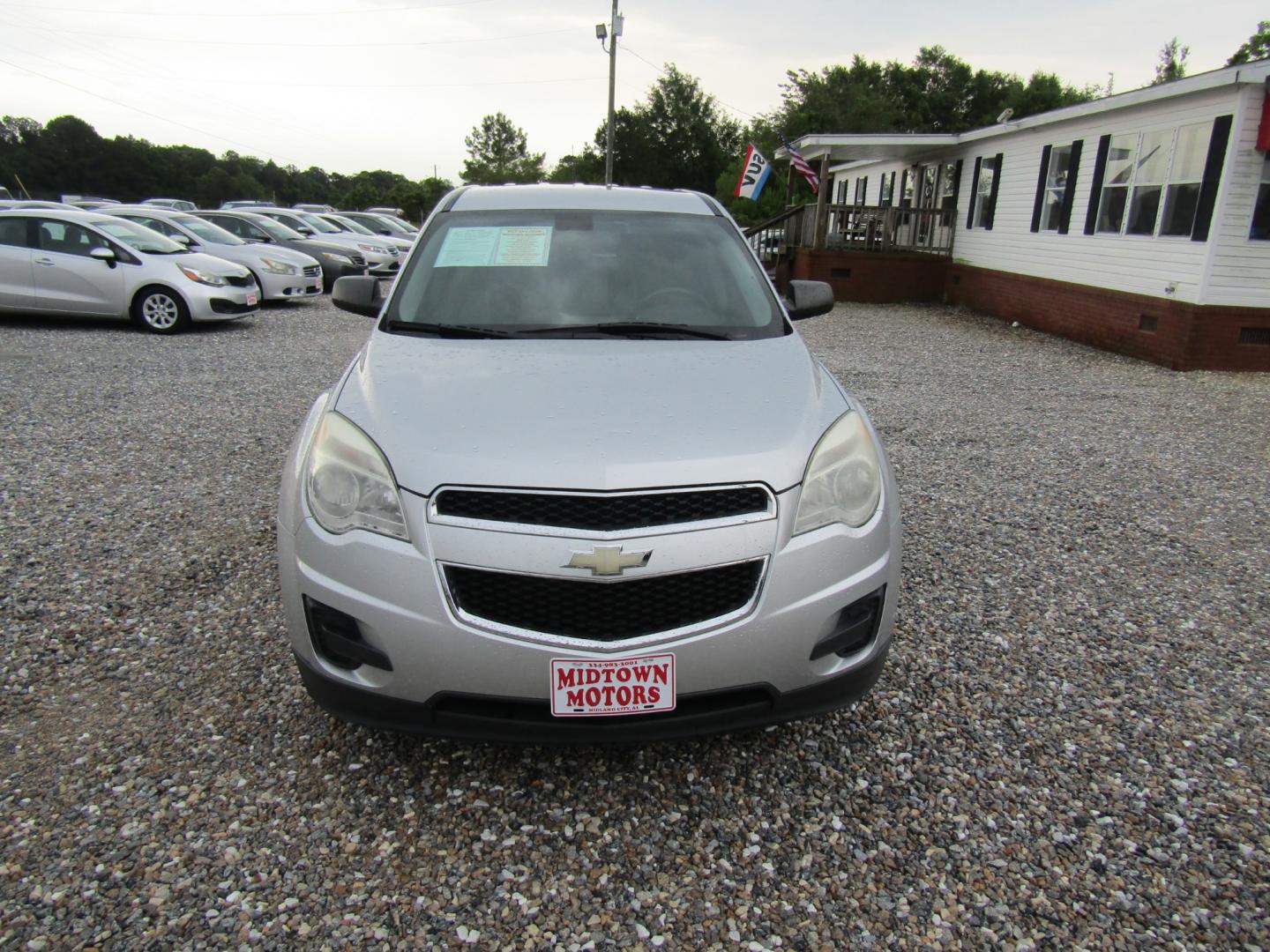 2011 Silver Chevrolet Equinox LS 2WD (2GNALBEC8B1) with an 2.4L L4 DOHC 16V engine, Automatic transmission, located at 15016 S Hwy 231, Midland City, AL, 36350, (334) 983-3001, 31.306210, -85.495277 - Photo#1